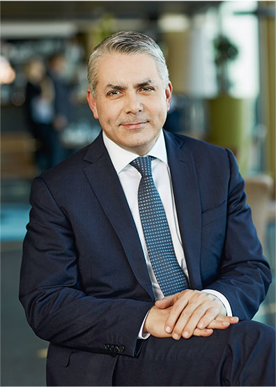 Peter Bosek, Vorstandsmitglied der Erste Group Bank AG, Bereich Retail Banking (Porträt, © Erste Group) Peter Bosek, Vorstandsmitglied der Erste Group Bank AG, Bereich Retail Banking (Porträt, © Erste Group)